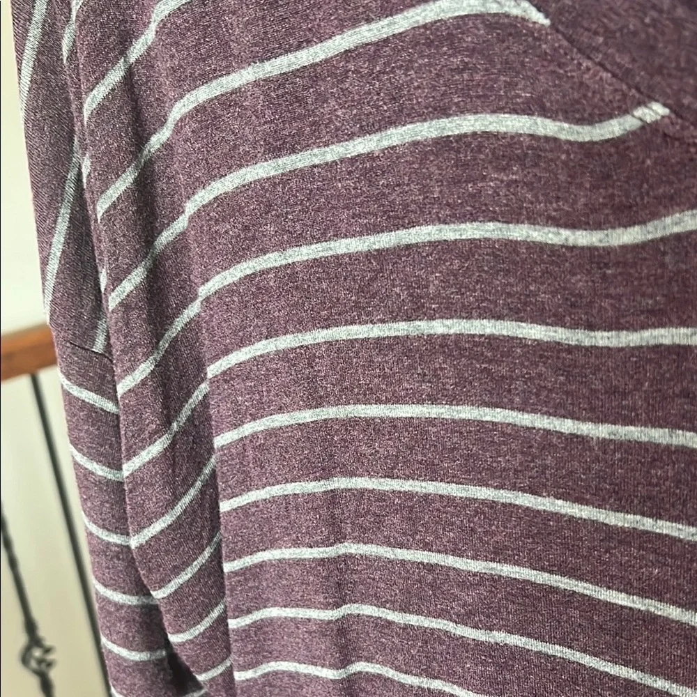 Cabi Burgundy Striped V-Neck Serenity Tee - Picture 3 of 4